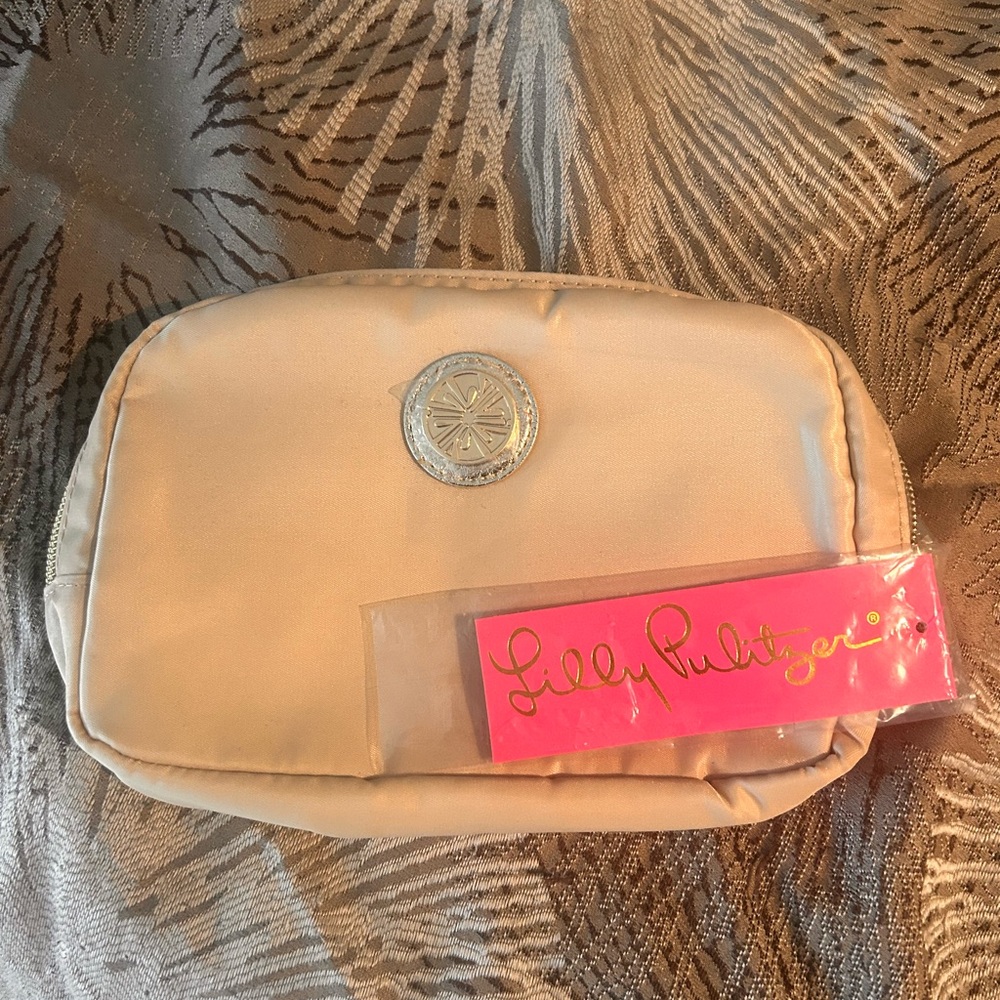 Lilly Pulitzer Cream Belt Bag with Silver Accent